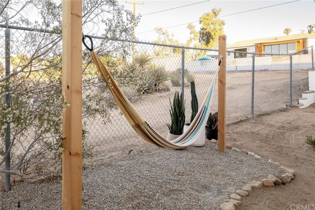 Joshua Tree - Le Tout Petit W Hot Tub Exterior foto